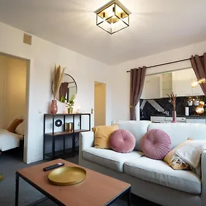 Dein Flughafen Messe Nahe Duesseldorf 1 Apartment